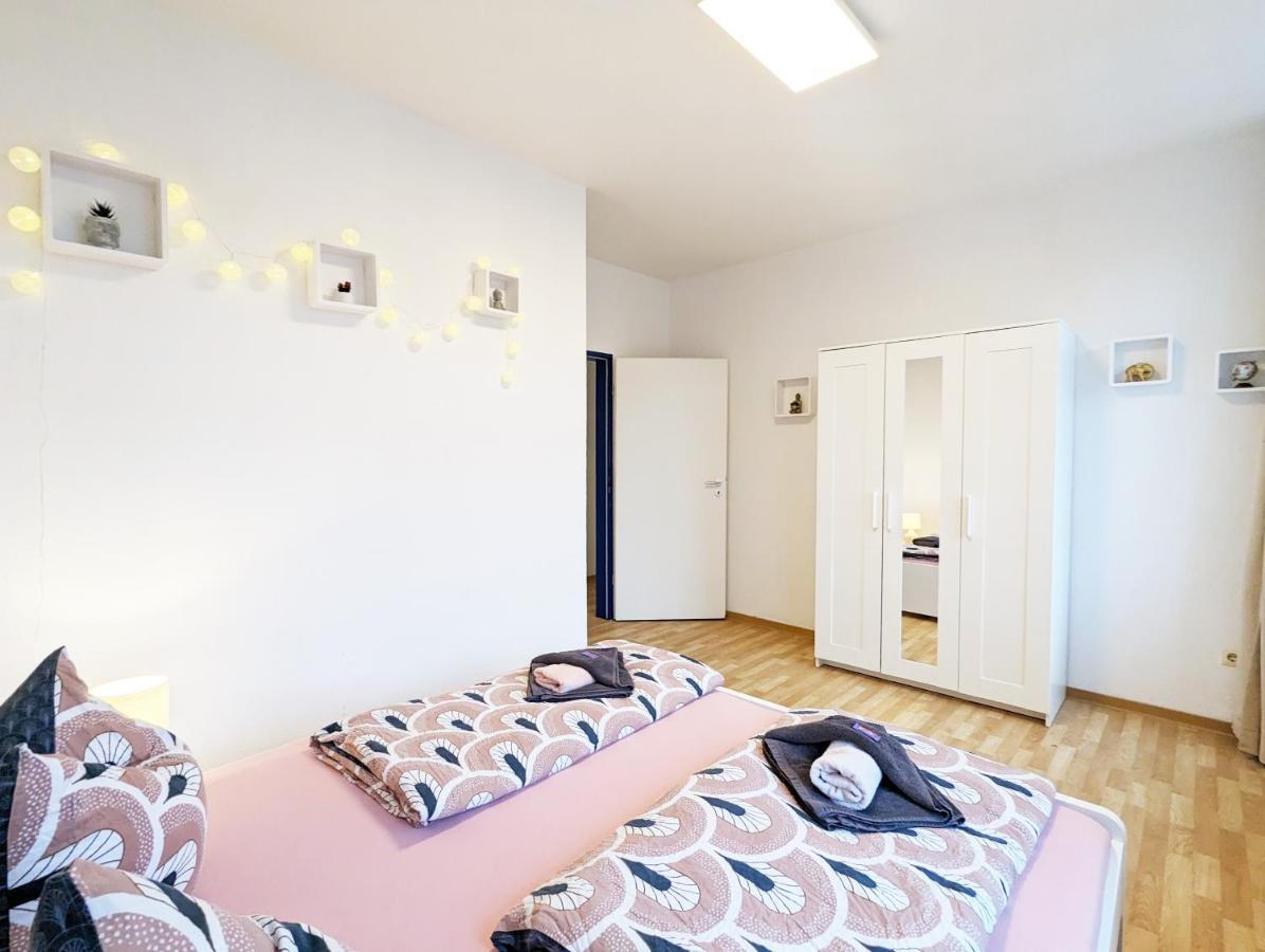 Lichtdurchflutete Helle Wohnung Mit Garten Sauna & Pool - Hw3 Sebnitz Exterior foto